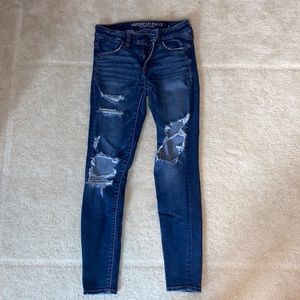 American Eagle super stretch, high-waisted, ripped jeggings.